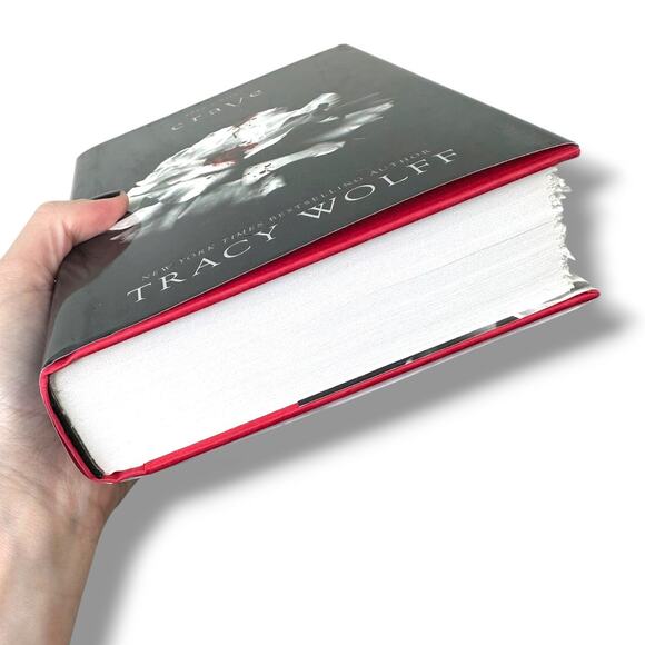 Crave ( Crave Series) #1 By: Tracy Wolff Hardcover Fantasy Romance Book - Picture 4 of 6